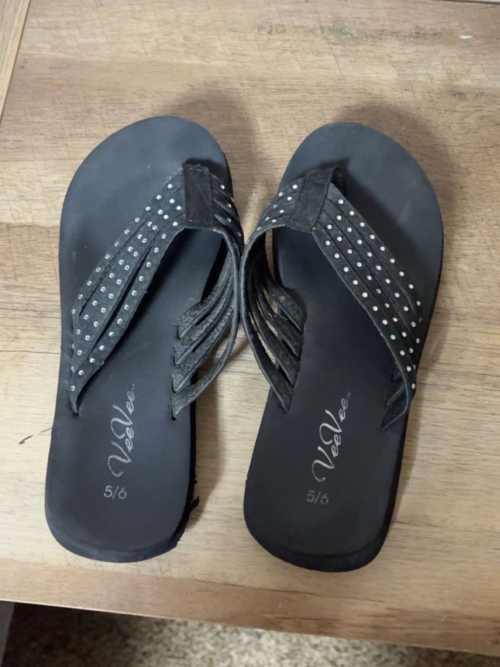 Black Embellished Women's Flip Flops